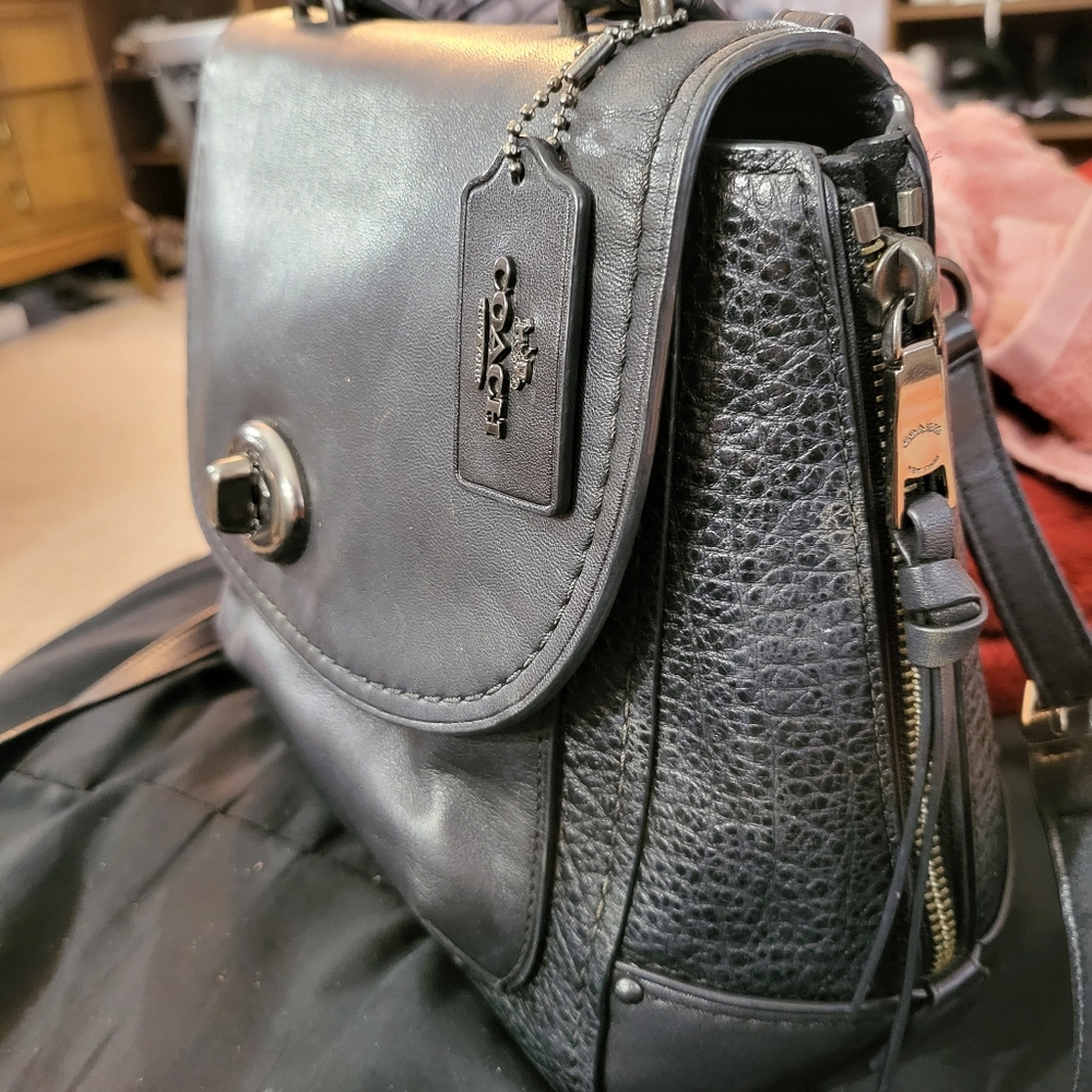 Coach convertable backpack - Picture 3 of 6